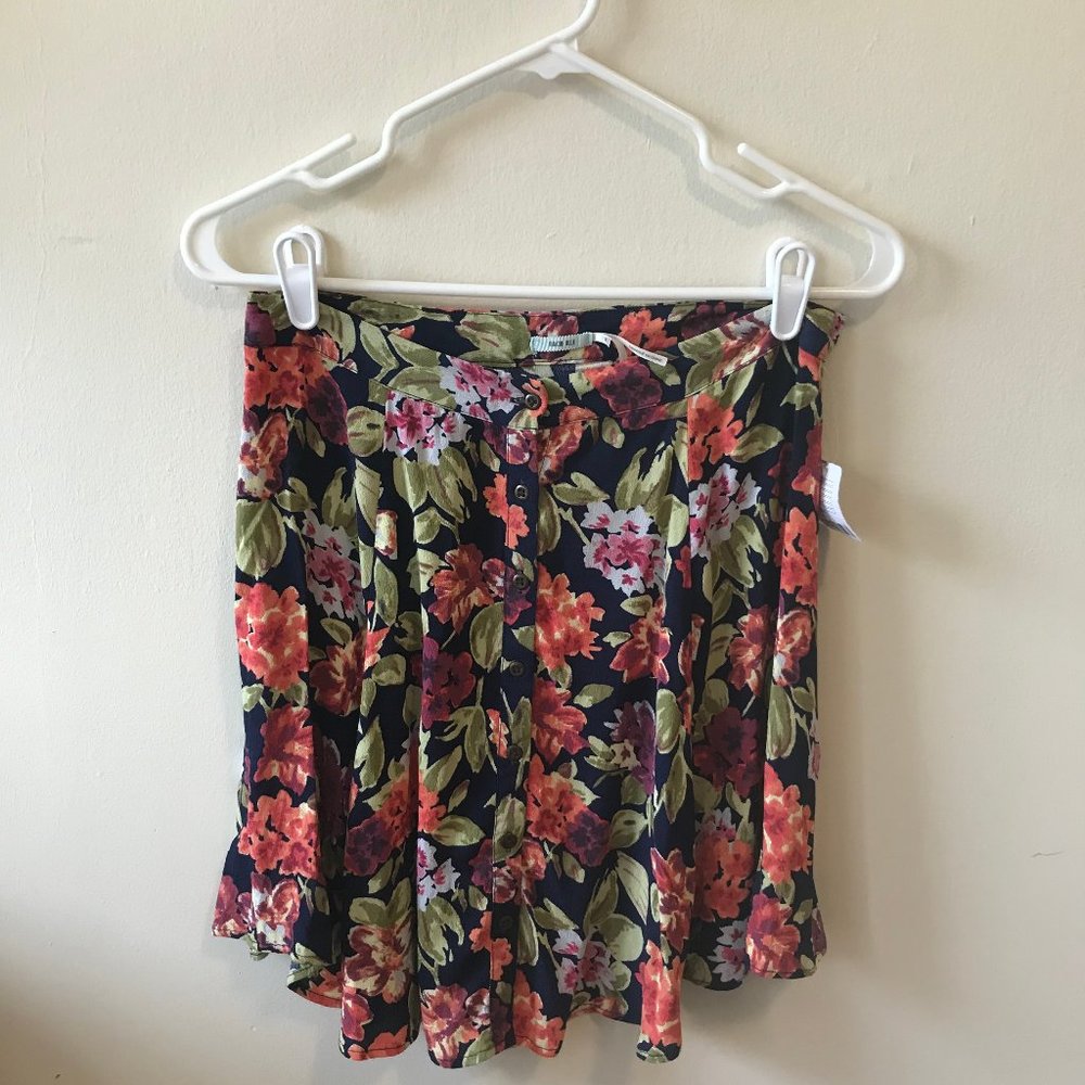 *2 for 25 | Urban Outfitters | Kimchi Blue Floral Skirt | NWT